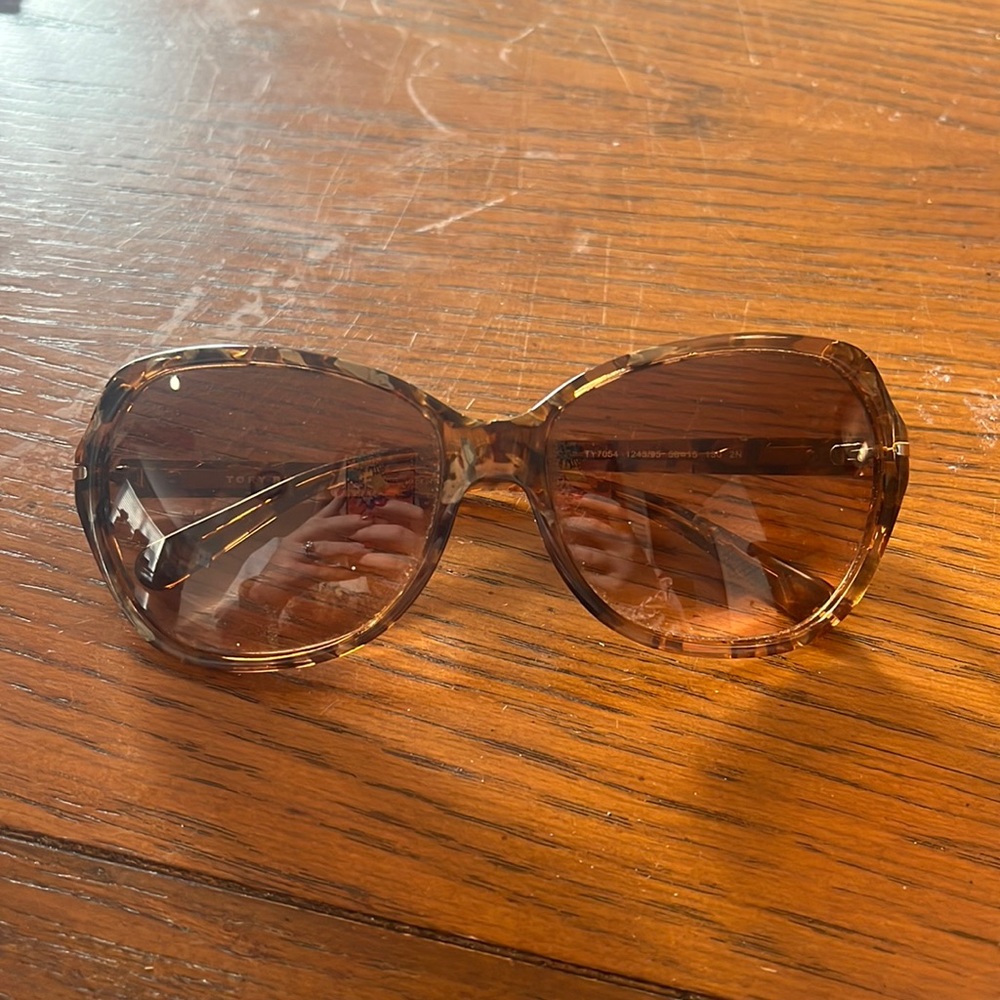 Tory Burch Tortoise Brown Sunglasses